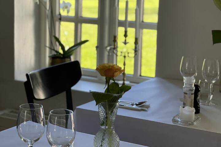 Dining 33 of 73