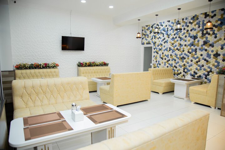 LOLA HOTEL