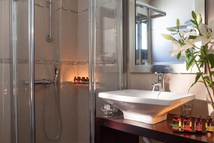 Bath Interior