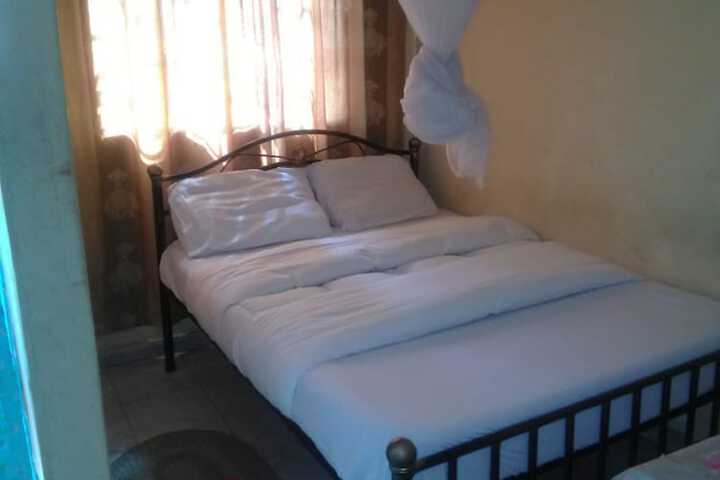 Room 3 of 17