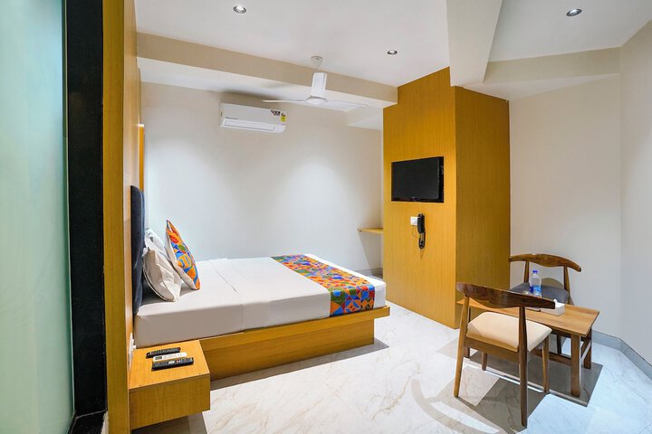Room 10 of 39