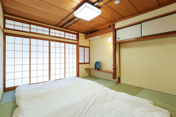 Room 4 of 46
