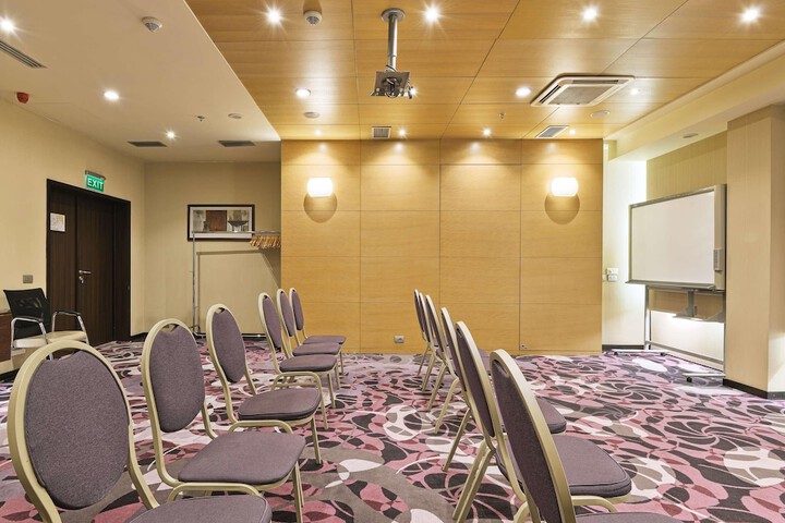 Business Center 130 of 143