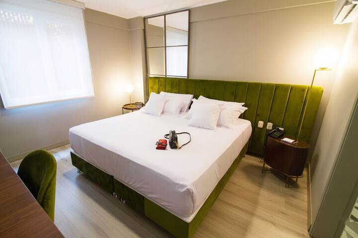 Room 15 of 50