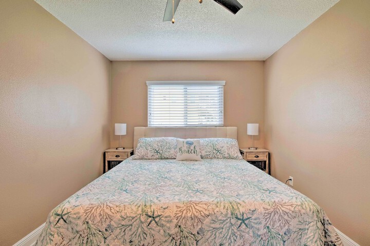 Room 4 of 32