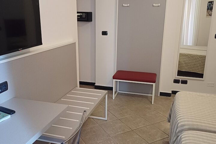 Room 21 of 51