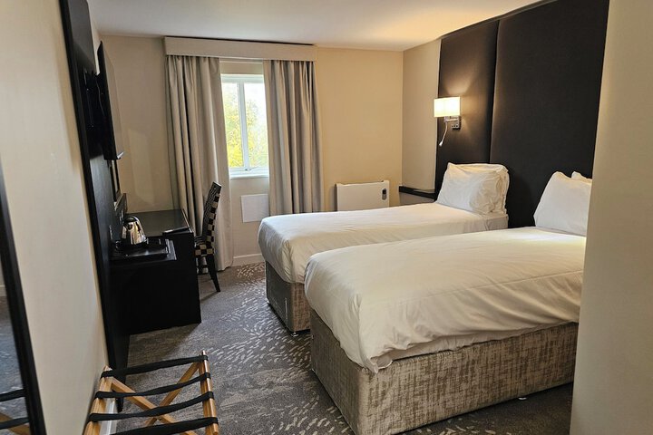 Room 13 of 52