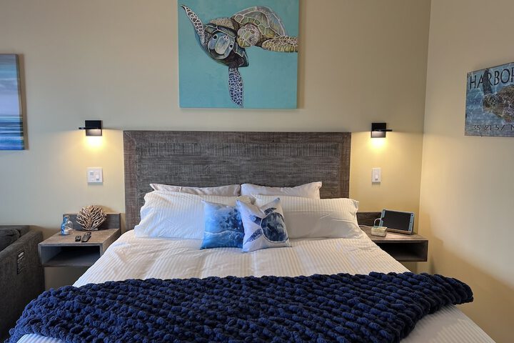 Room 4 of 129
