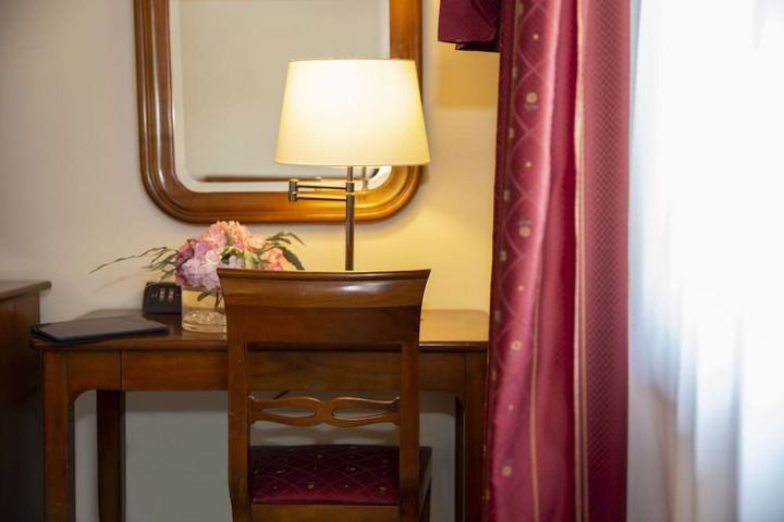 Room 9 of 51