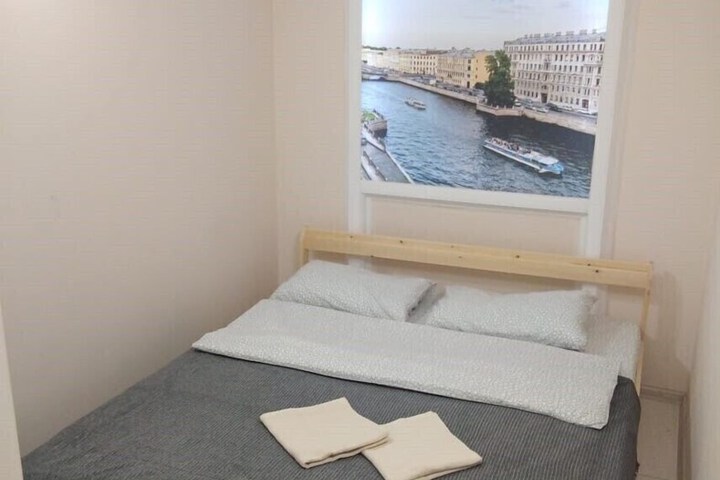 Room 6 of 7