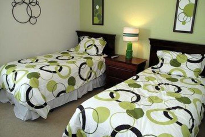 Room 7 of 16