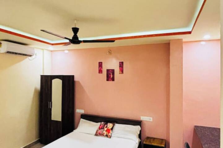 Room 15 of 41
