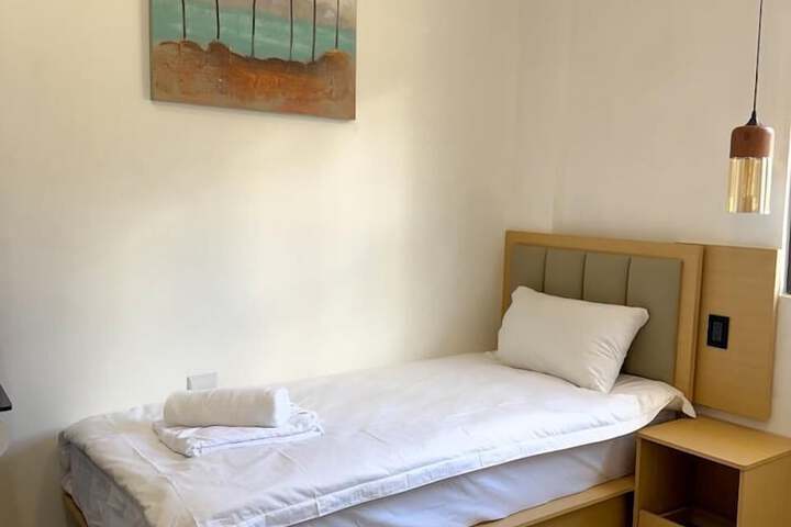 Room 69 of 339