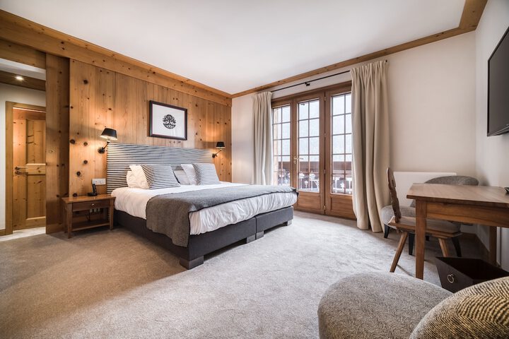Room 8 of 30