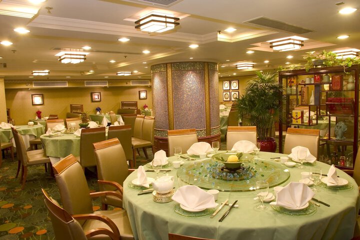 Dining 46 of 60