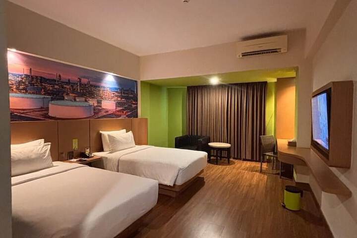 Room 19 of 32