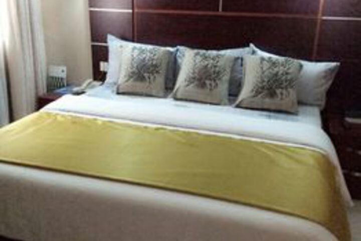 Room 14 of 41