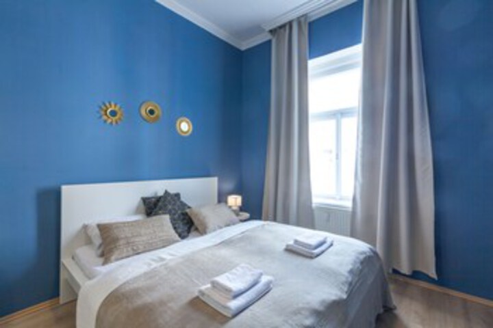 Room 19 of 35