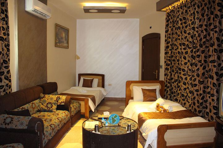 Room 18 of 44