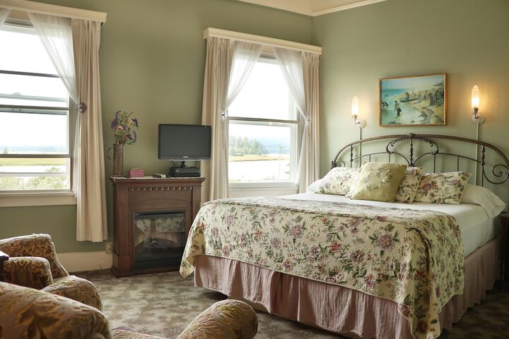 Room 12 of 44