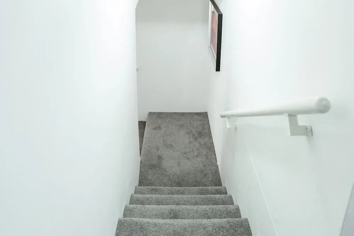 Room 12 of 22