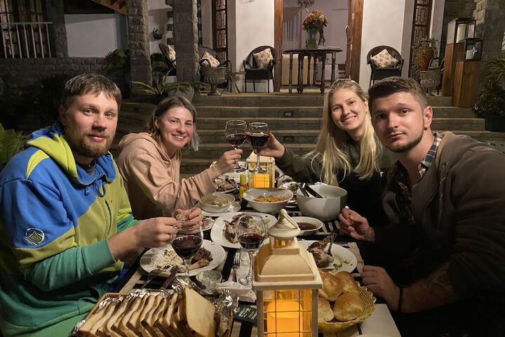 Dining 40 of 52