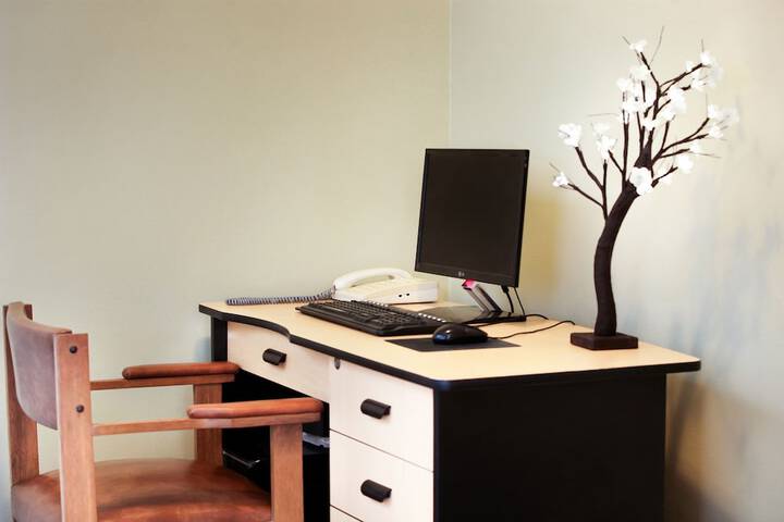 Business Center 30 of 35
