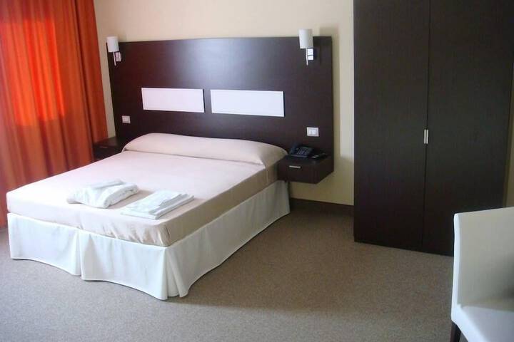 Room 7 of 29