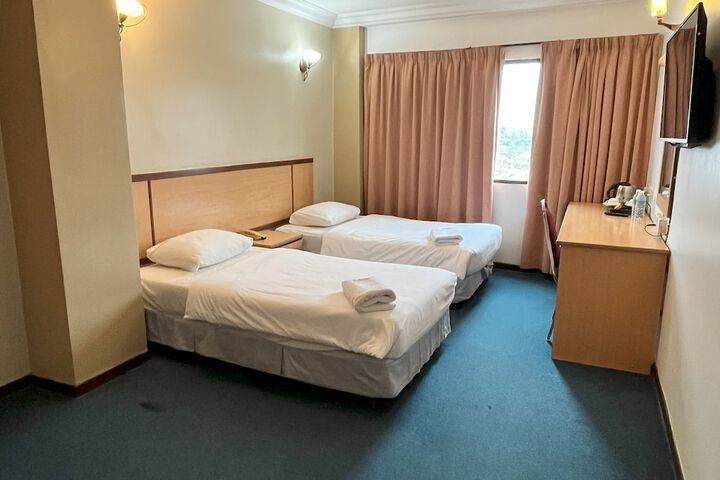 Room 37 of 82