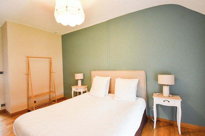 Room 11 of 64