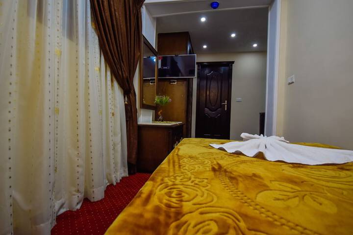 Room 10 of 91