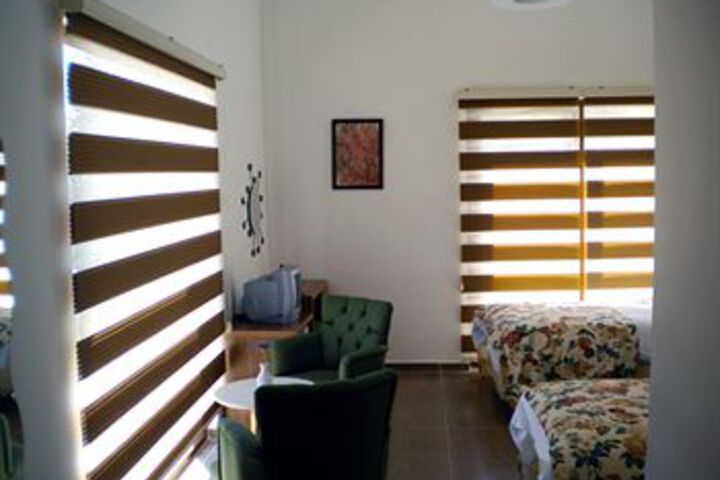 Room 16 of 30