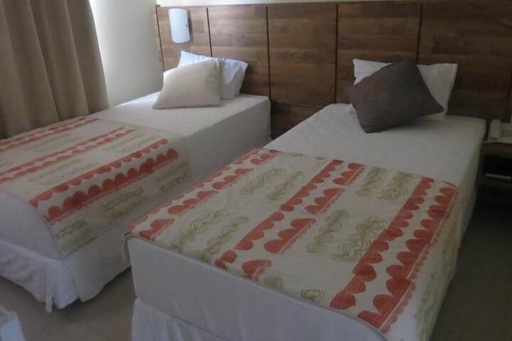 Room 6 of 48