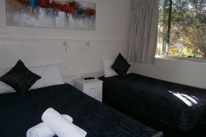 Room 9 of 21