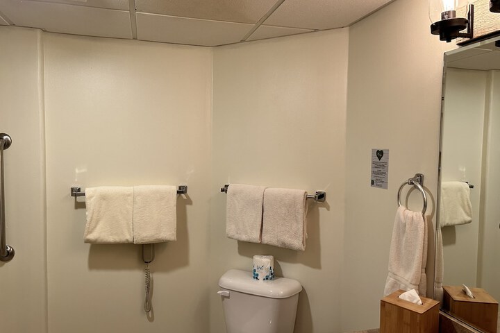 Room 178 of 259