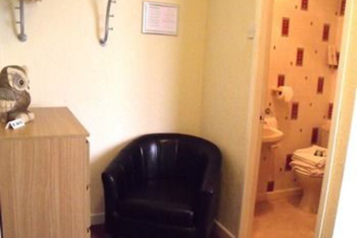 Room 14 of 63