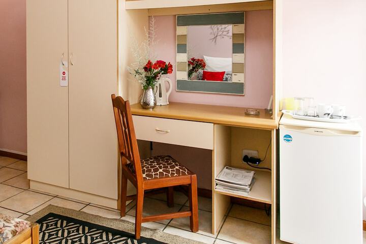 Concierge desk