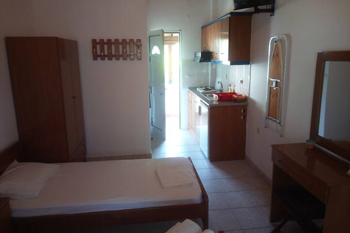 Room 5 of 26