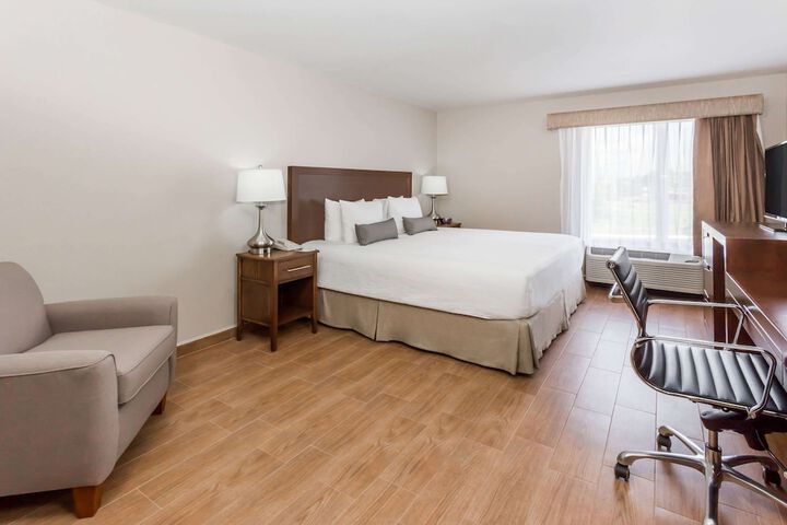 Room 9 of 31