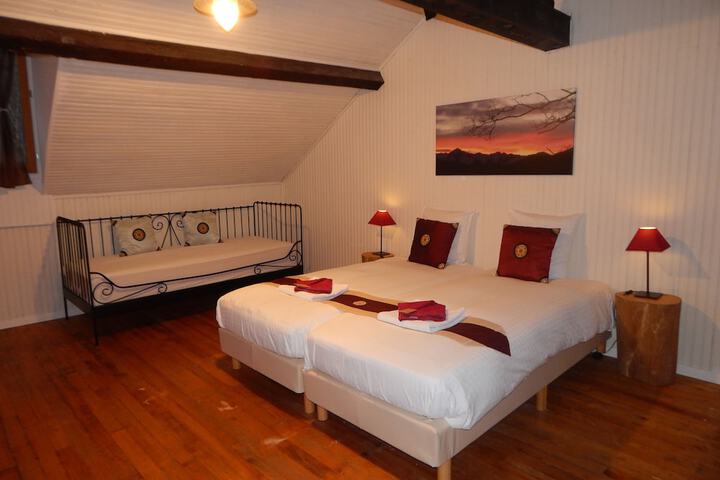 Room 21 of 57