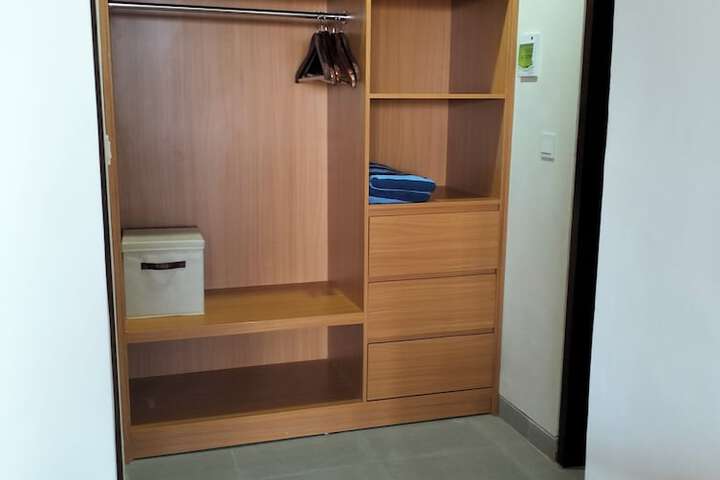 Room 27 of 58