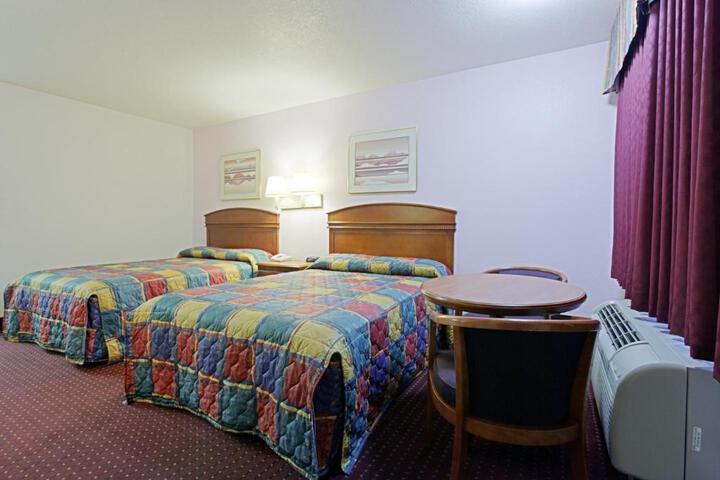2 Double Beds (1 of 2)