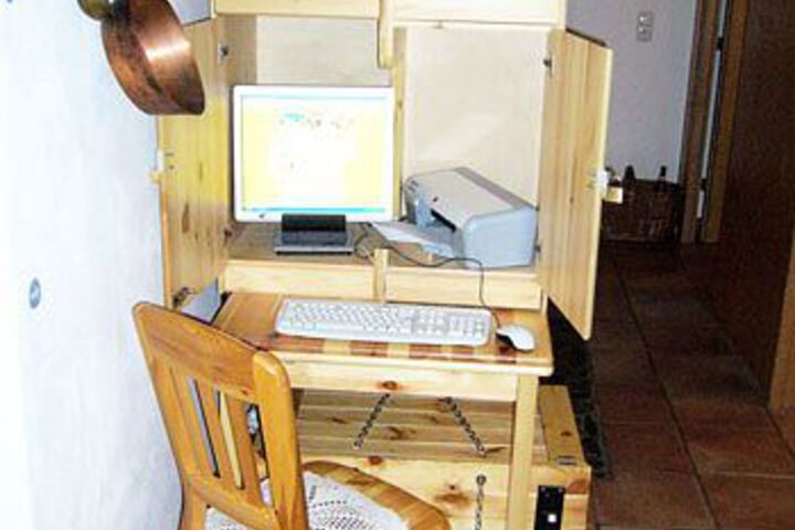 Business Center 6 of 20