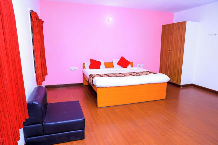 Room 5 of 26