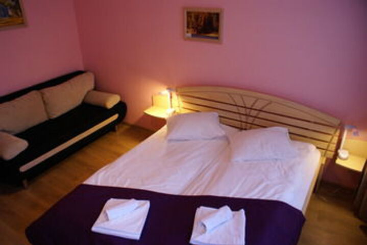 Room 14 of 19