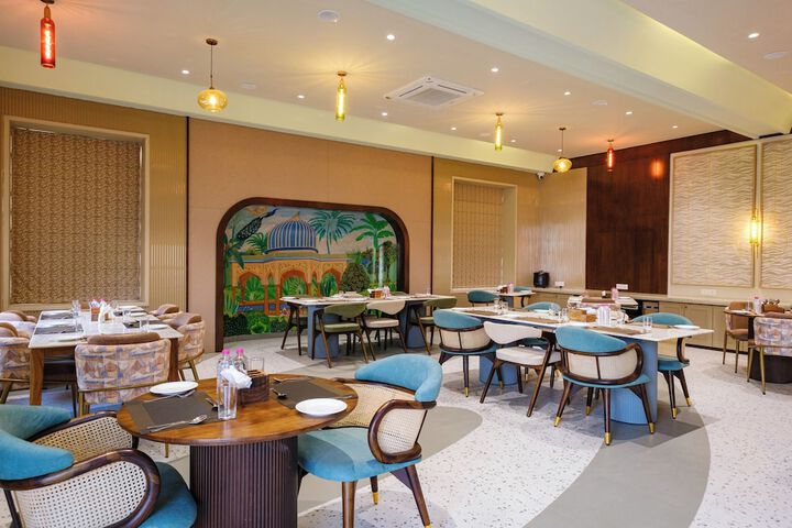 Dining 54 of 81