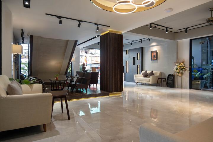 Hotel Lobby