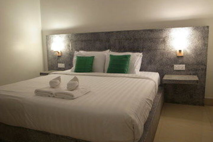 Room 115 of 142
