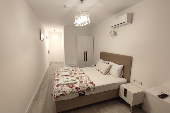 Room 5 of 59