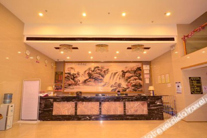 Hotel Interior 10 of 31